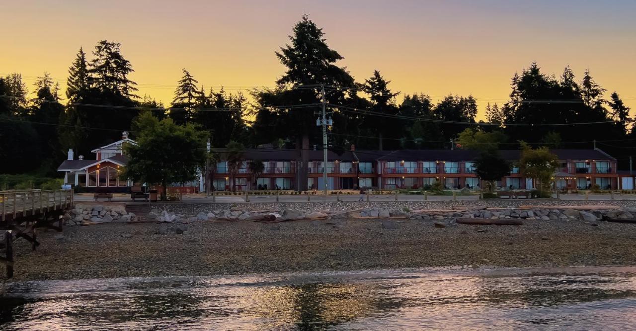 The Oceanside, A Coast Hotel Sechelt Exterior foto