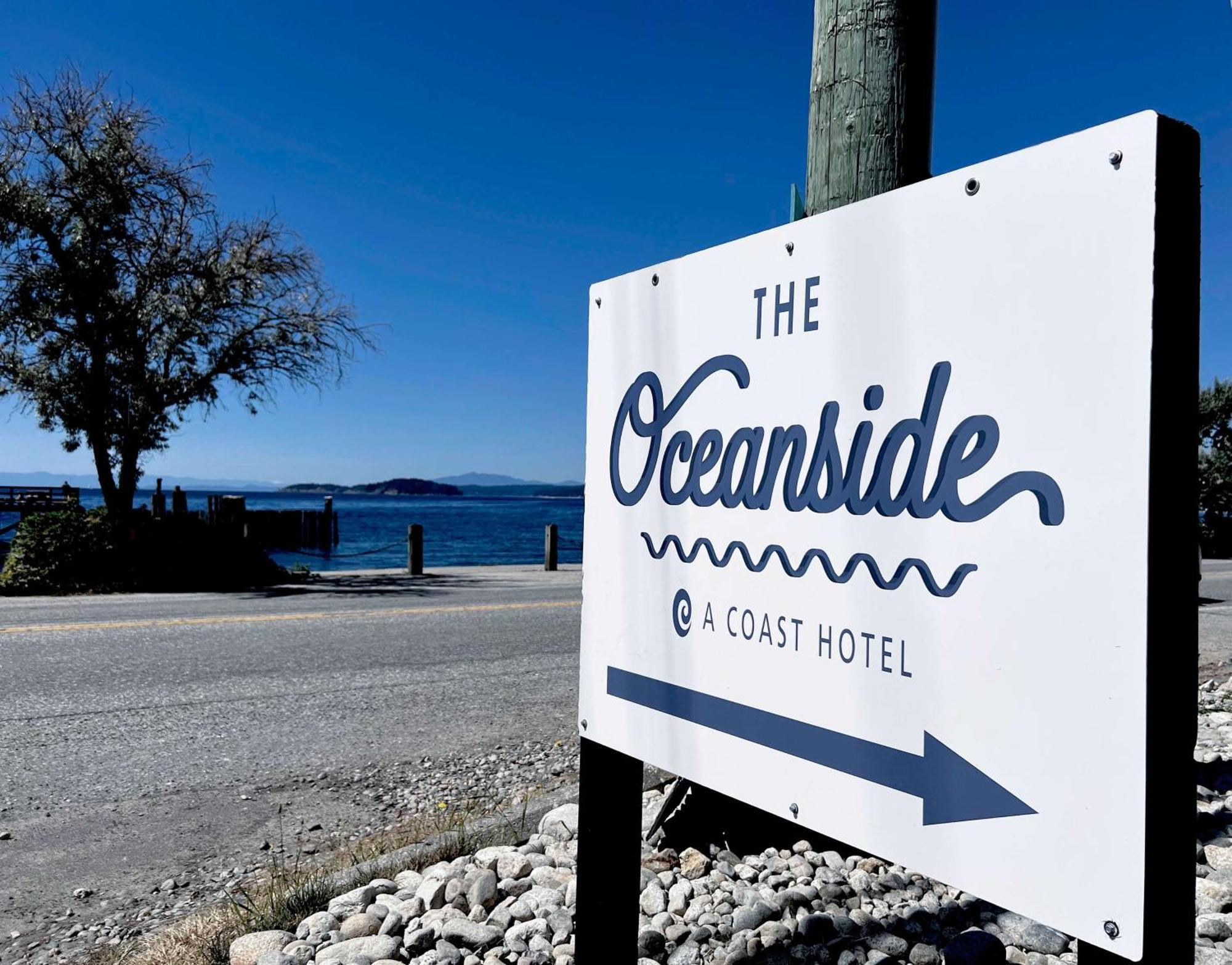 The Oceanside, A Coast Hotel Sechelt Exterior foto